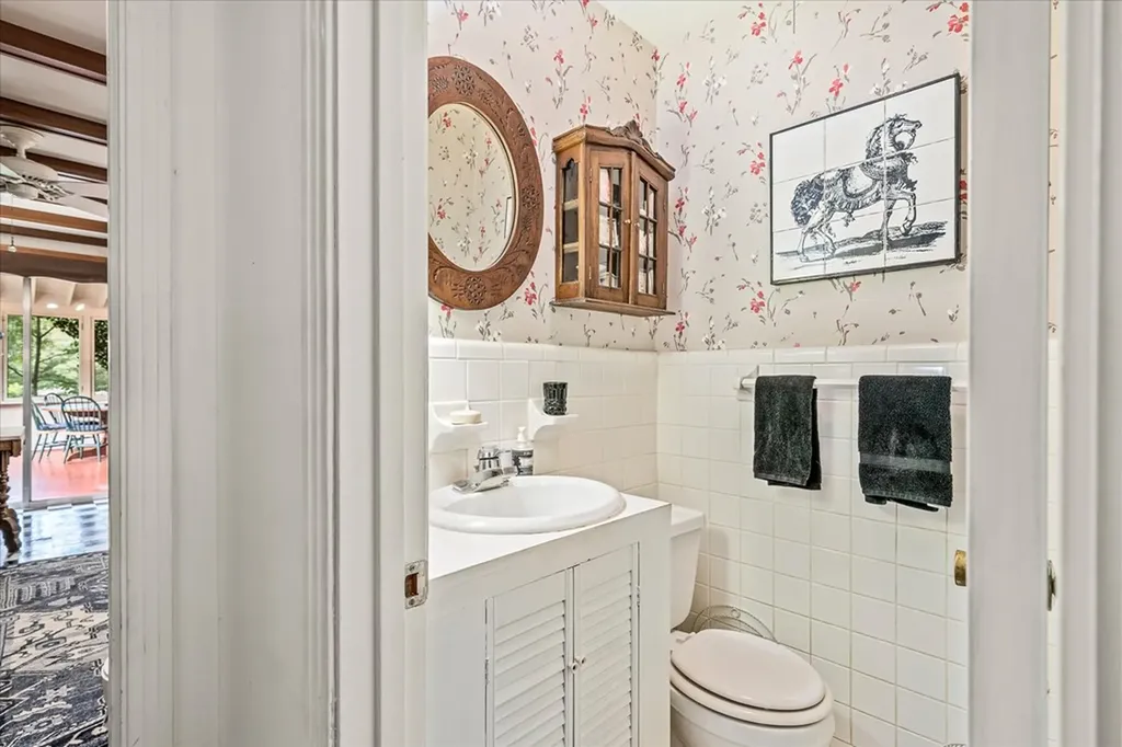 1025 N Maple Avenue Cookeville TN 38501