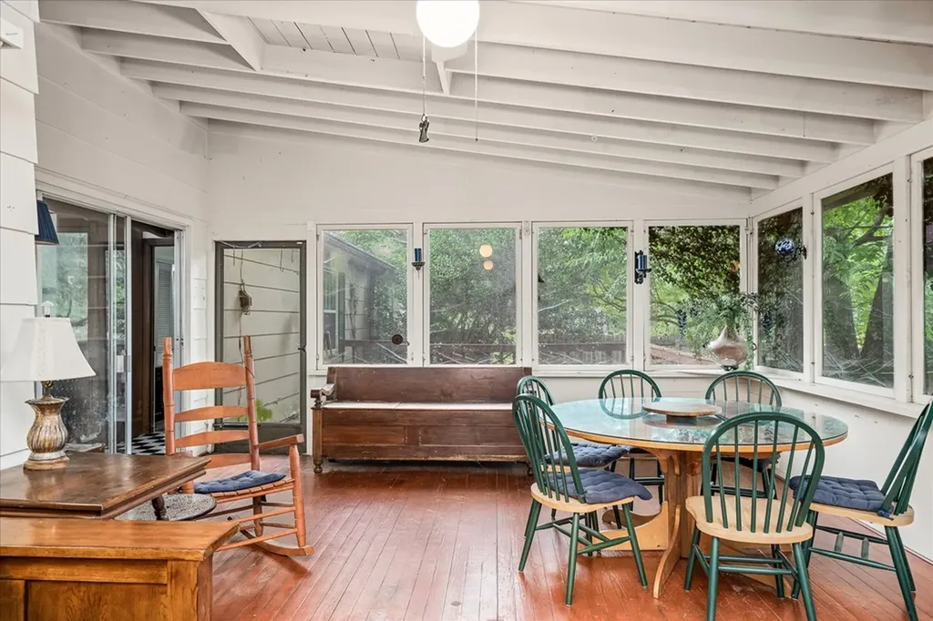 1025 N Maple Avenue Cookeville TN 38501