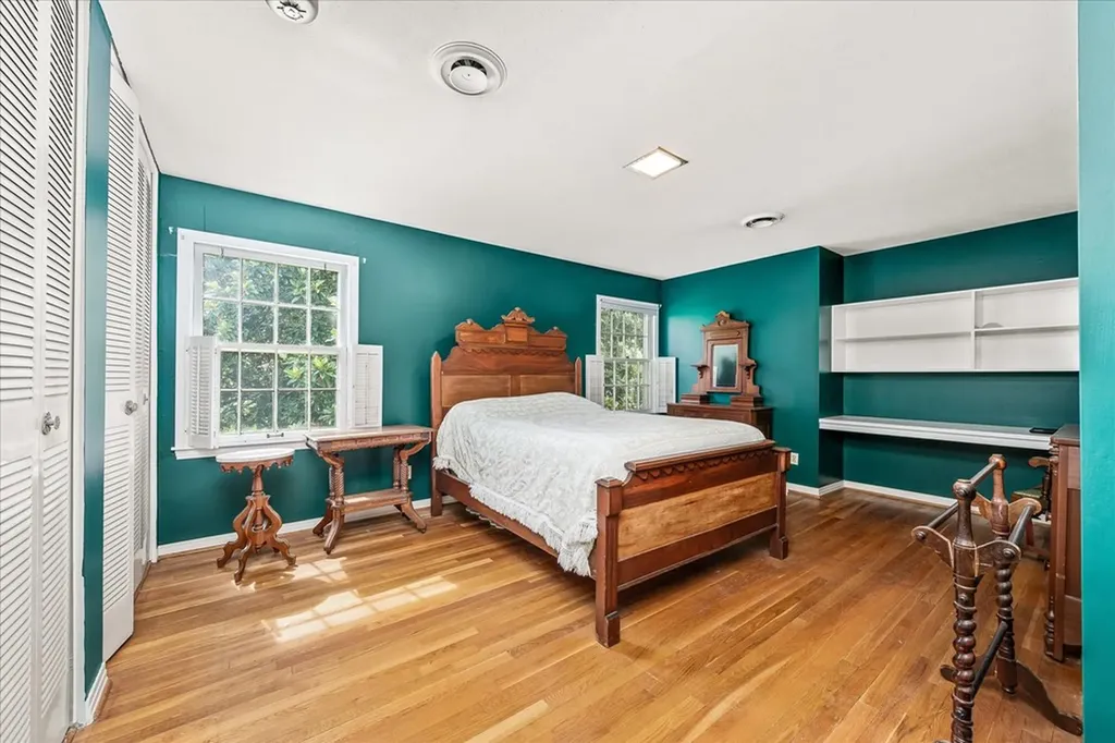 1025 N Maple Avenue Cookeville TN 38501