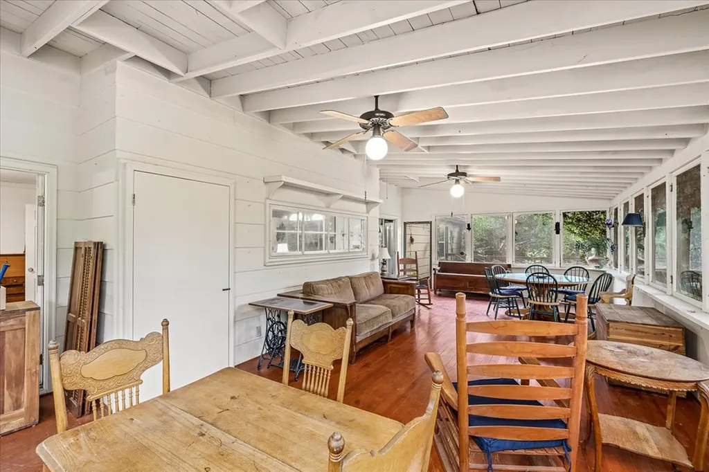 1025 N Maple Avenue Cookeville TN 38501