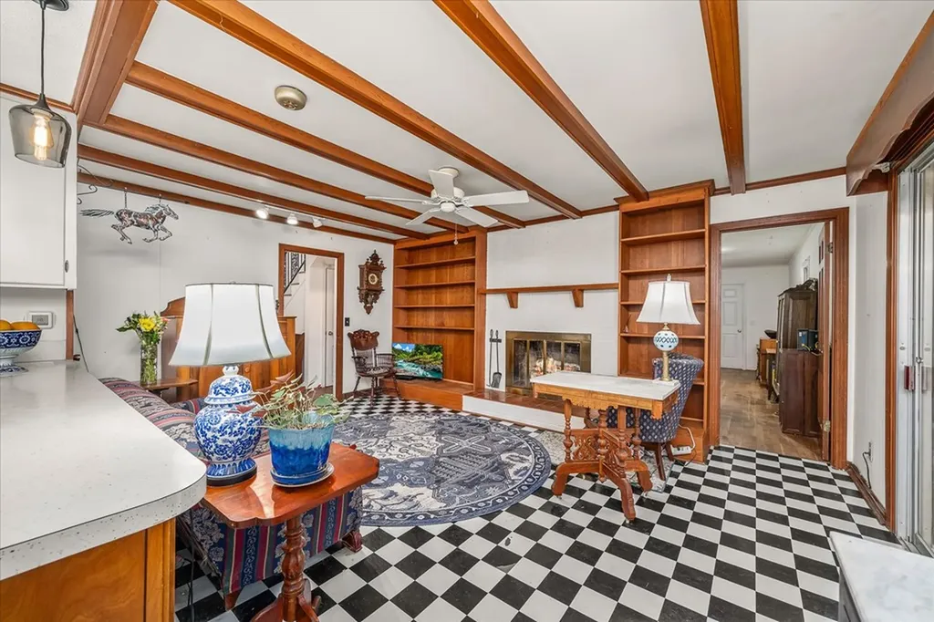 1025 N Maple Avenue Cookeville TN 38501