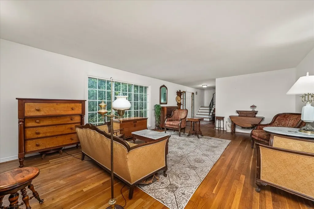 1025 N Maple Avenue Cookeville TN 38501