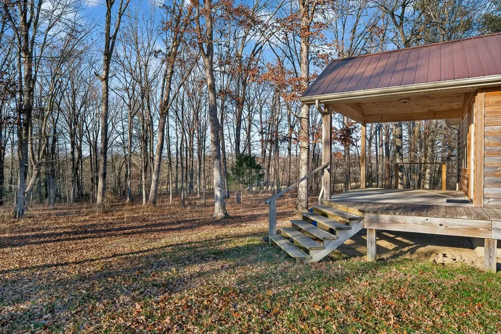 40 Diamond Padgett Lane Monterey TN 38574