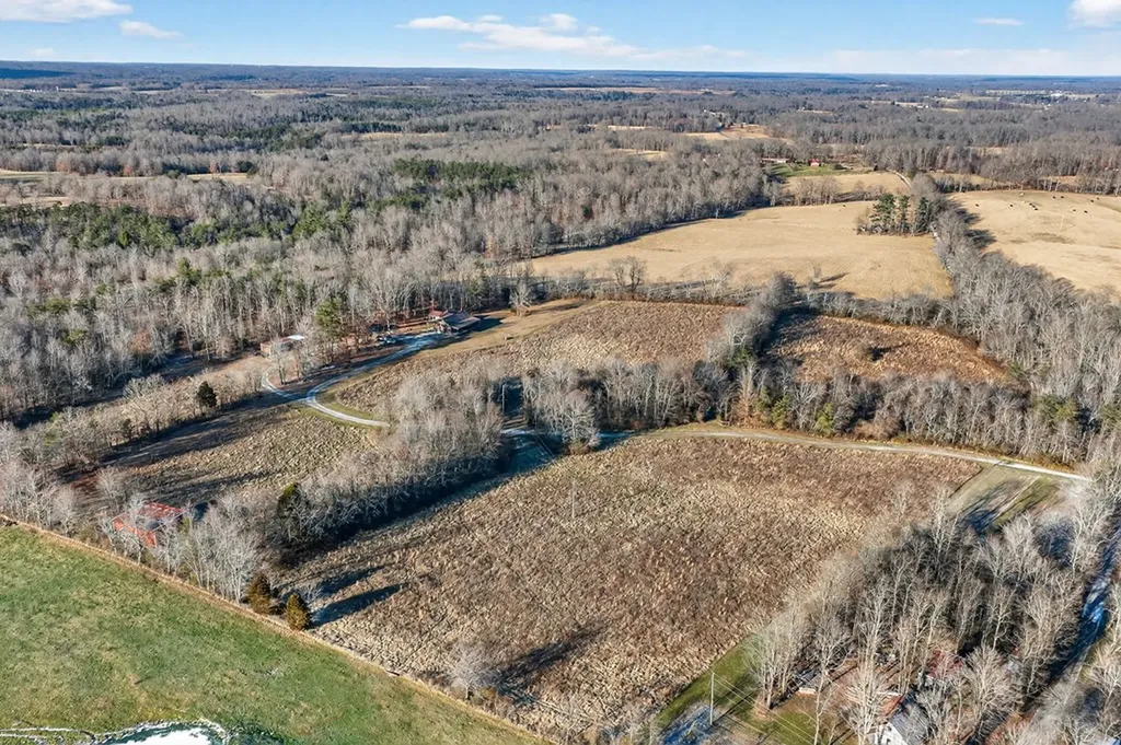 40 Diamond Padgett Lane Monterey TN 38574