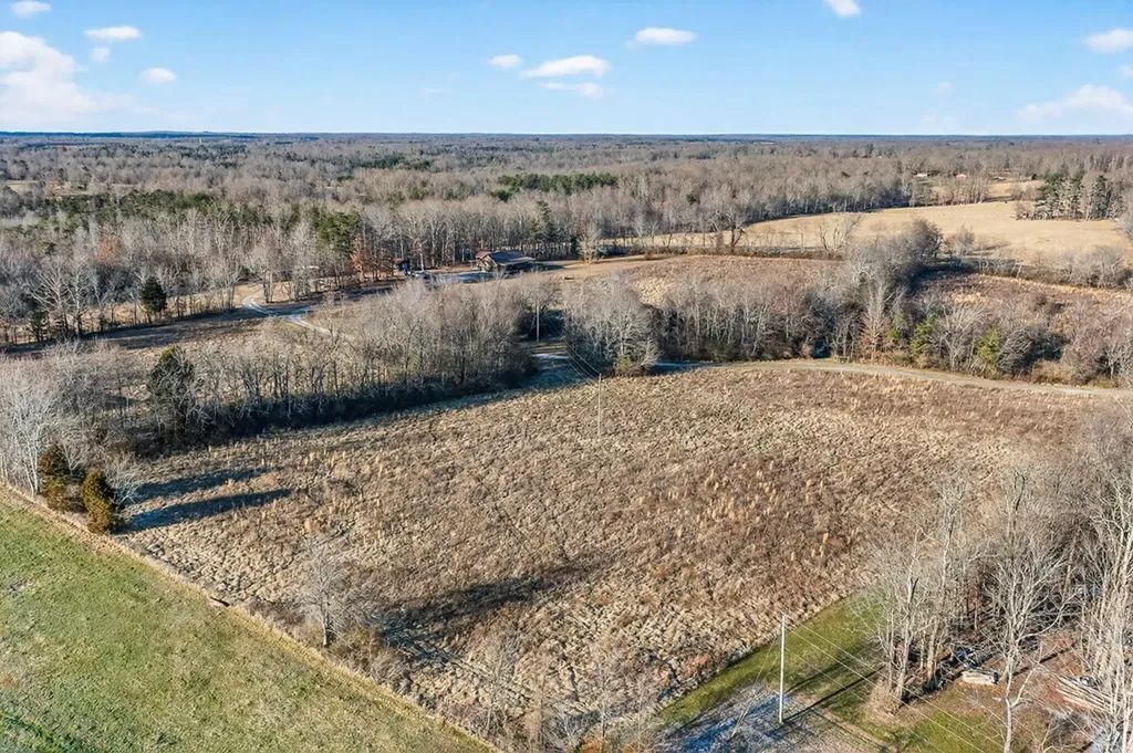 40 Diamond Padgett Lane Monterey TN 38574