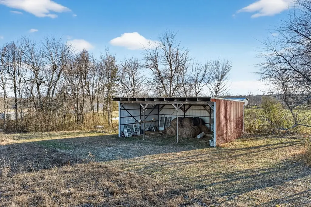 40 Diamond Padgett Lane Monterey TN 38574