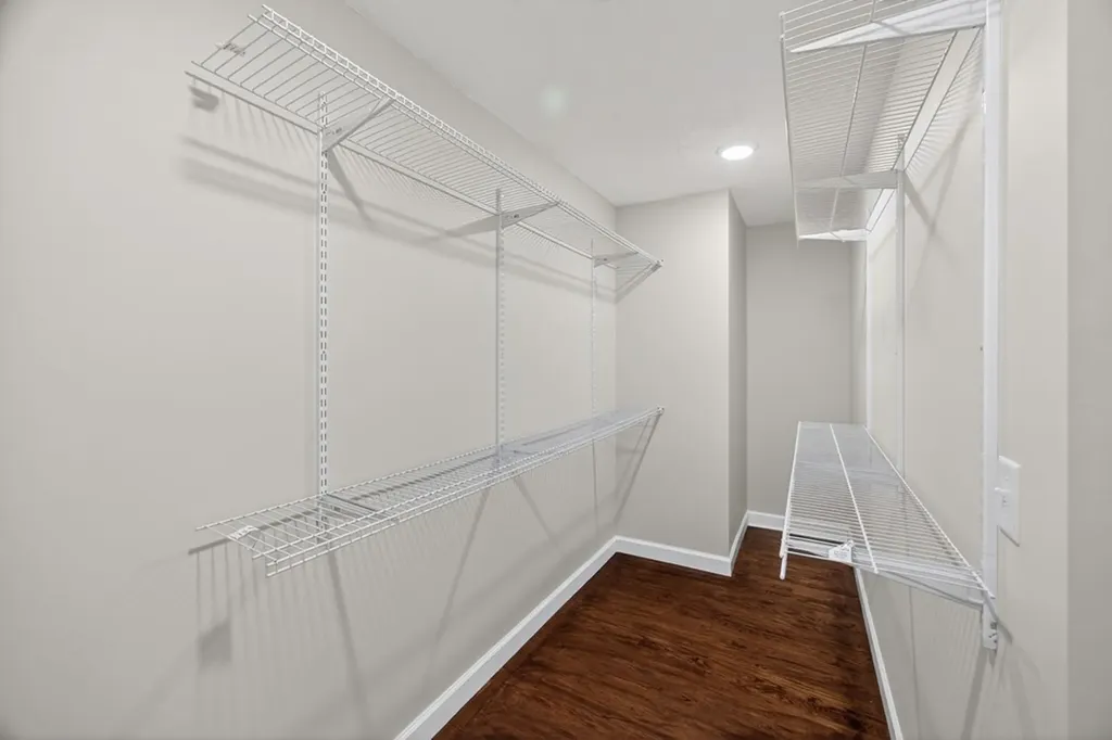 2136 W Broad Street Cookeville TN 38501