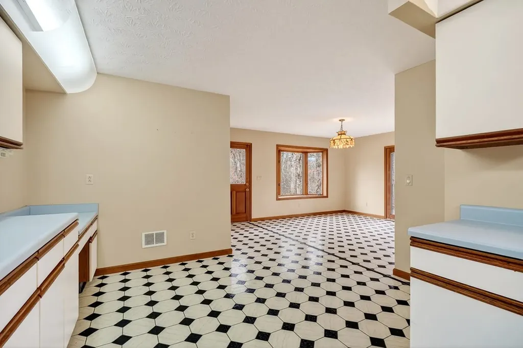 136 Crawford Chapel Road Cookeville TN 38506