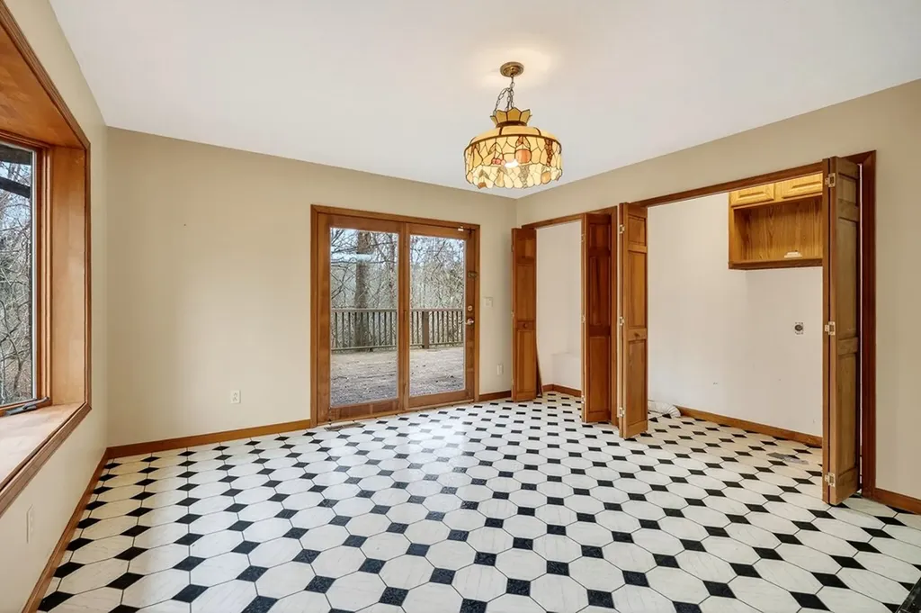 136 Crawford Chapel Road Cookeville TN 38506