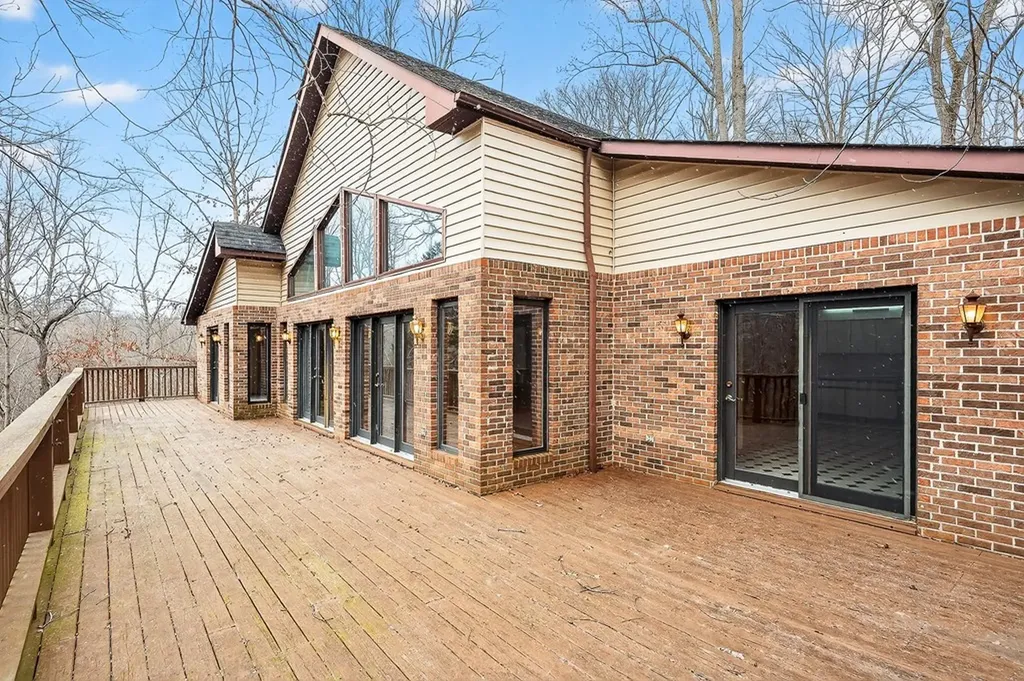 136 Crawford Chapel Road Cookeville TN 38506