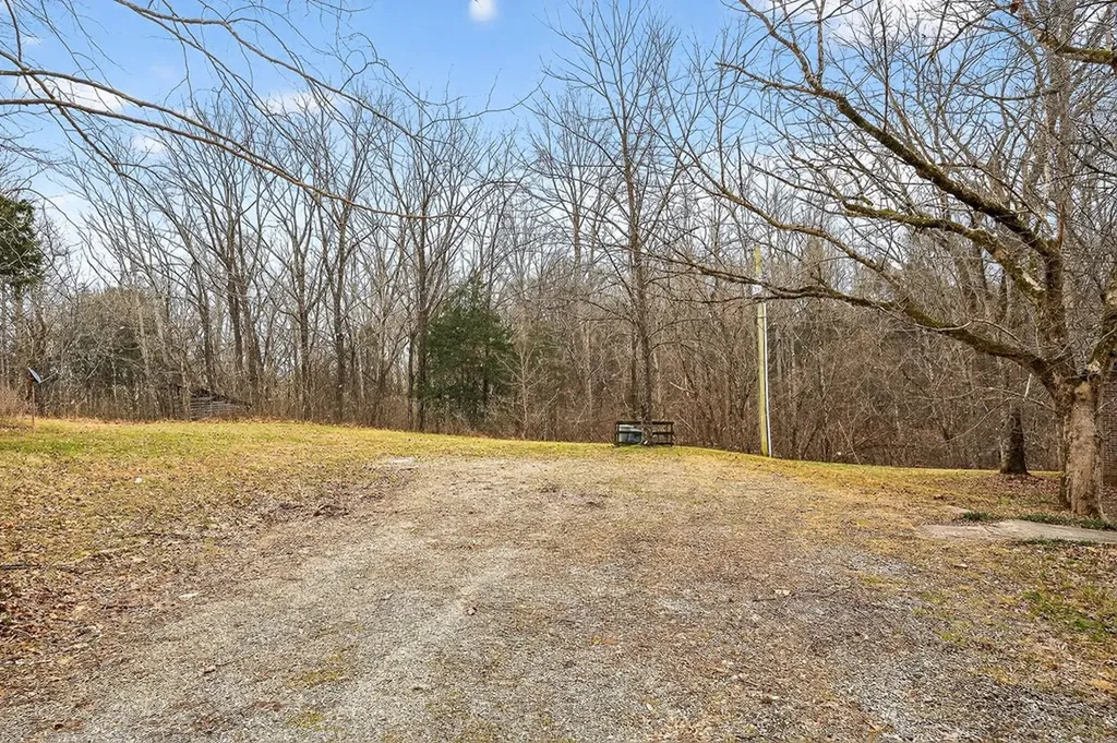 136 Crawford Chapel Road Cookeville TN 38506