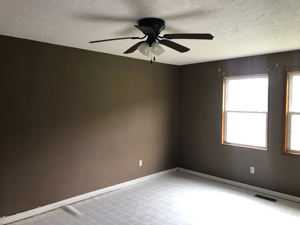 2710 Tabor Loop Crossville TN 38571