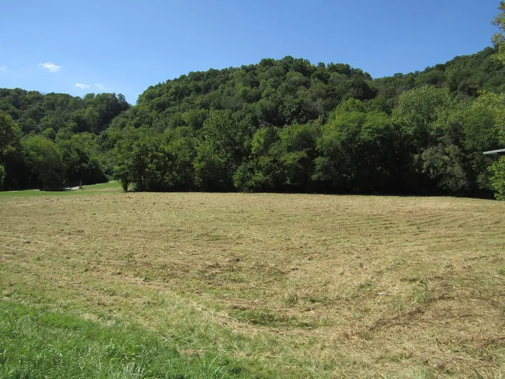 14AC Hartsville Road Lafayette TN 37083