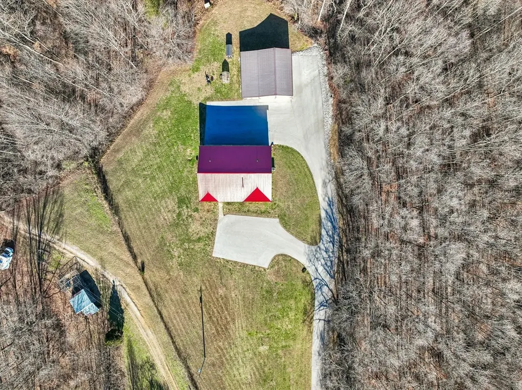 9200 Dobbs Cemetery Road Baxter TN 38544