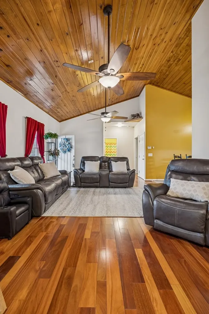 9200 Dobbs Cemetery Road Baxter TN 38544