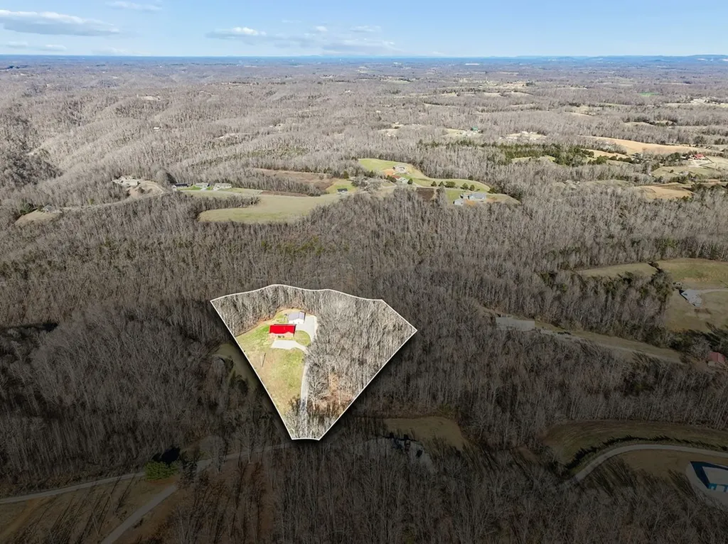 9200 Dobbs Cemetery Road Baxter TN 38544