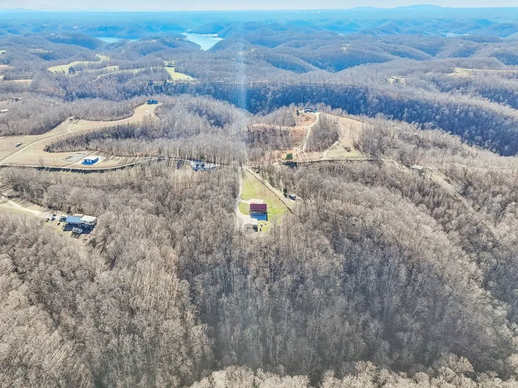 9200 Dobbs Cemetery Road Baxter TN 38544