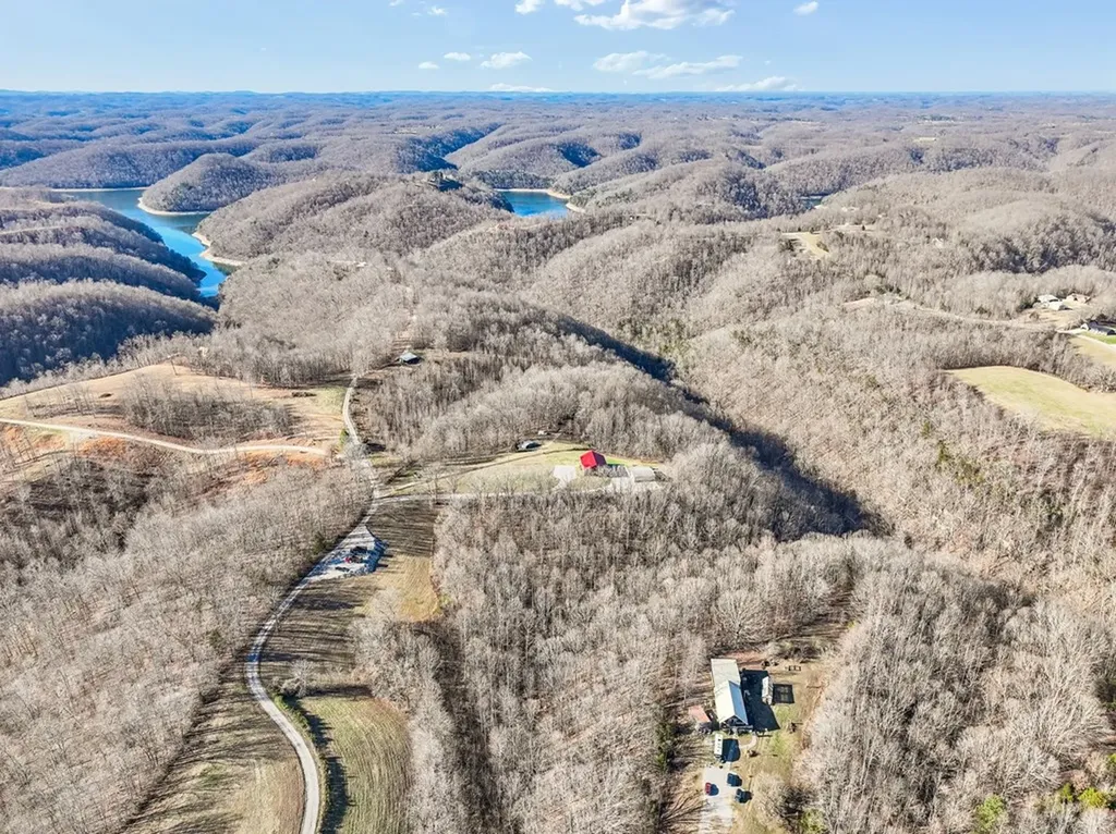 9200 Dobbs Cemetery Road Baxter TN 38544