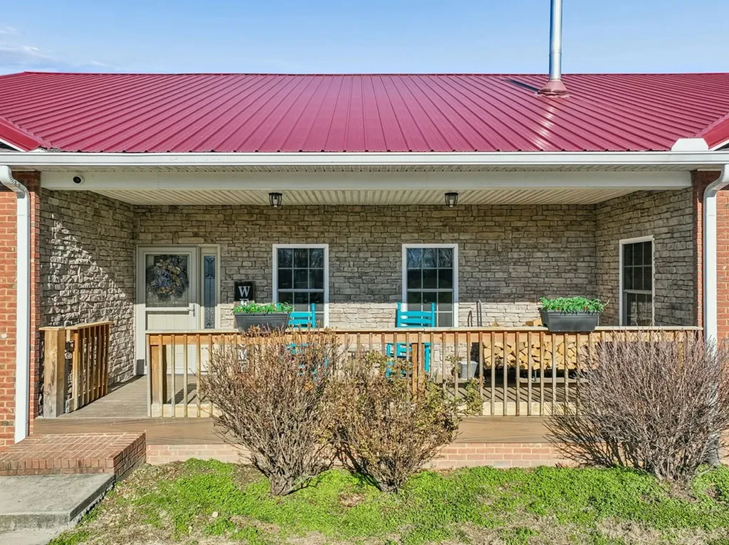 9200 Dobbs Cemetery Road Baxter TN 38544