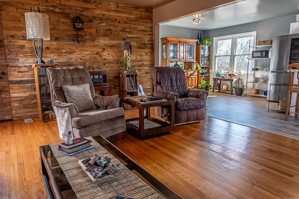 15 Amos Mcclerran Road Celina TN 38551