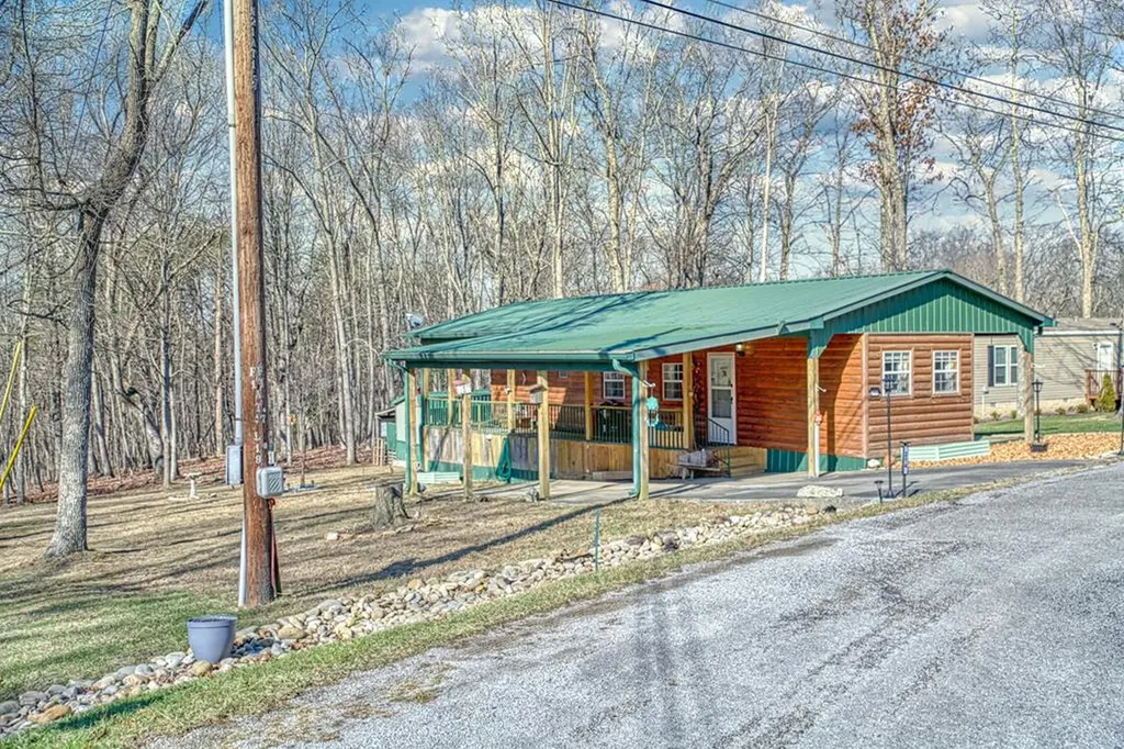 214 Monticello Loop Crossville TN 38555