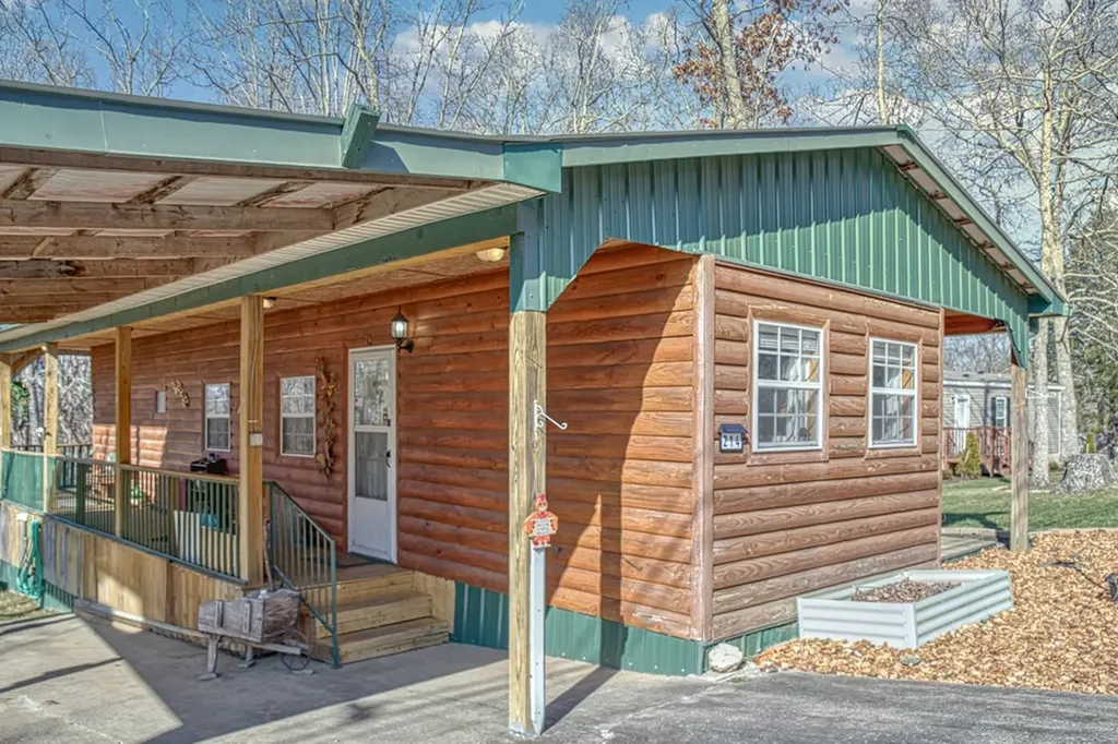 214 Monticello Loop Crossville TN 38555