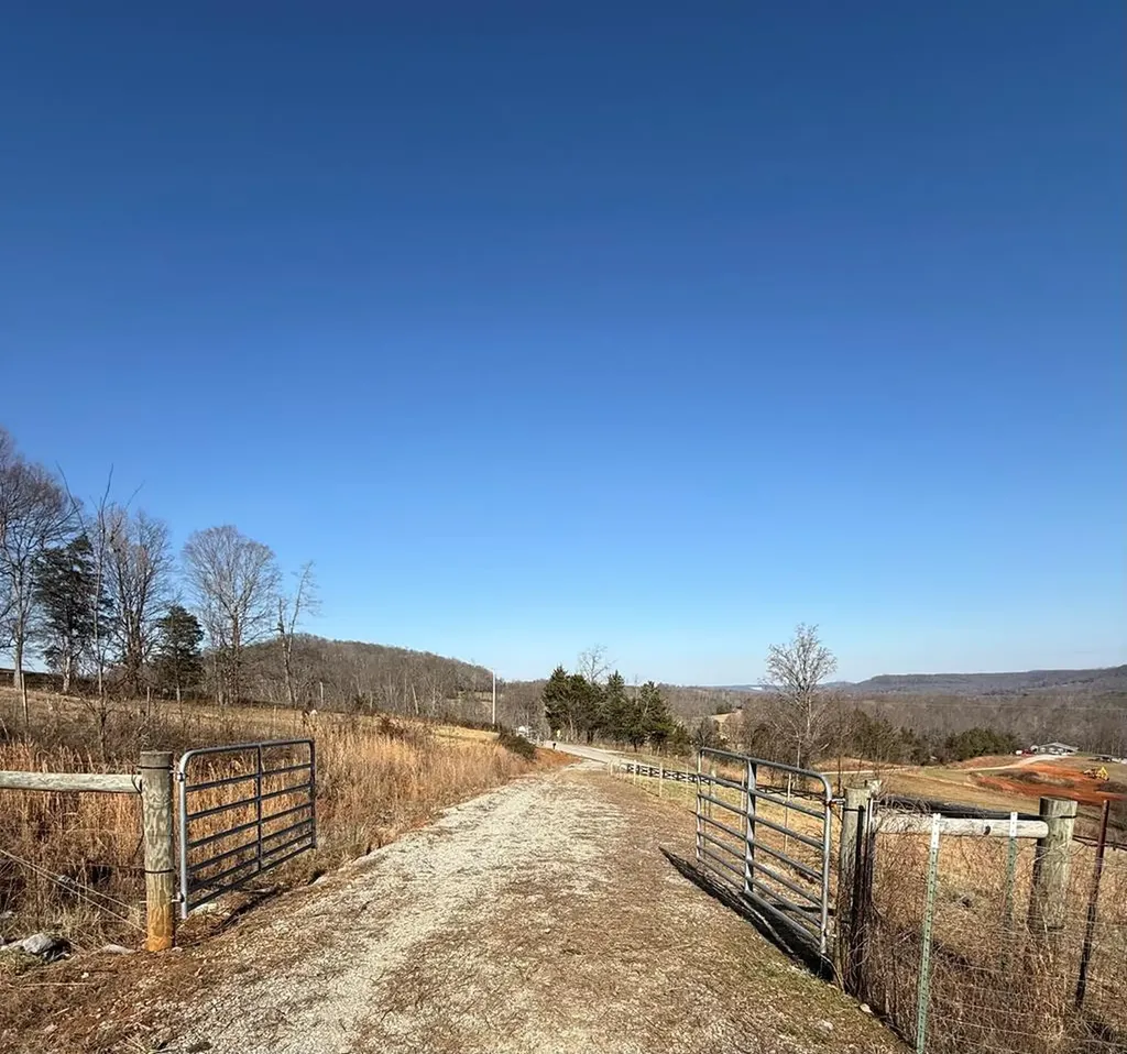 906 Oak Hill Road Rickman TN 38580