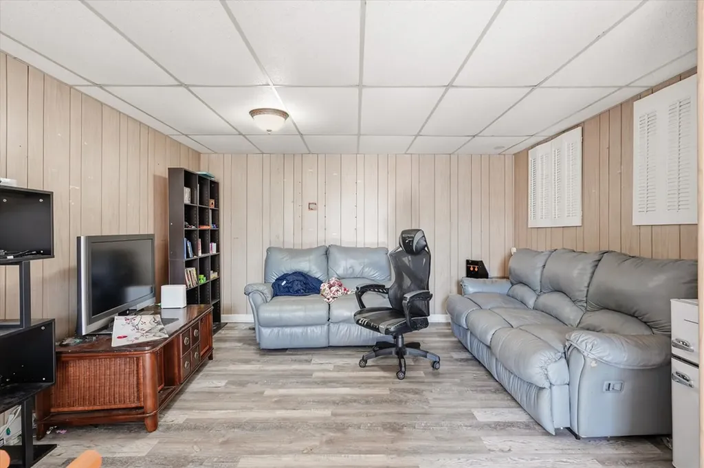 123 Savely Drive Hendersonville TN 37075