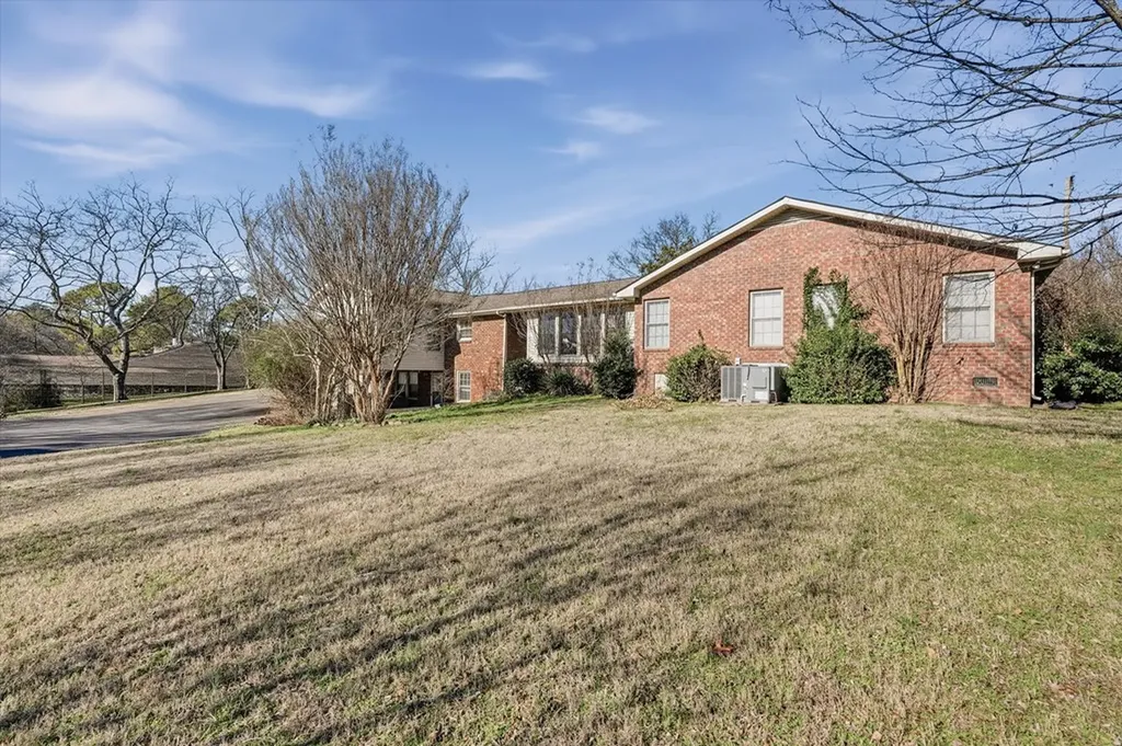 123 Savely Drive Hendersonville TN 37075