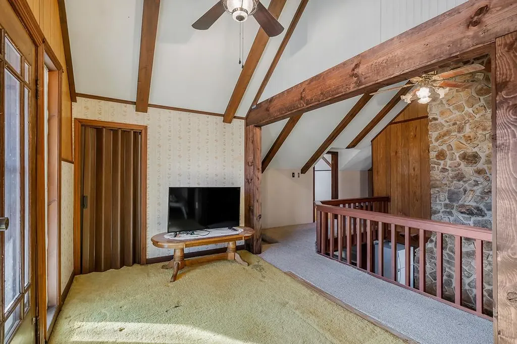 166 Brady Lane Hilham TN 38568-5913