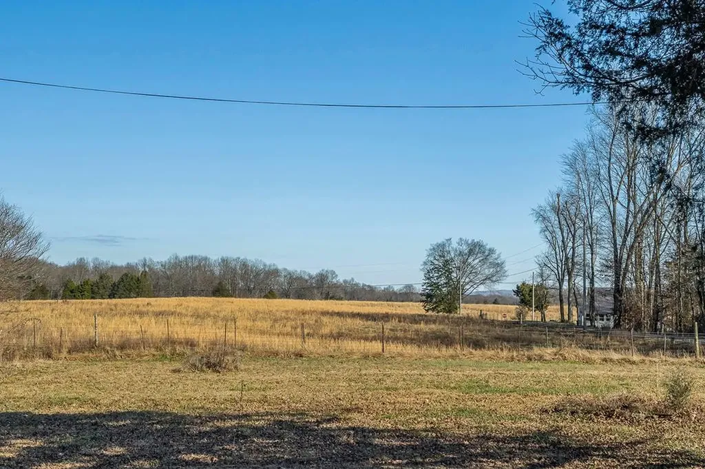 166 Brady Lane Hilham TN 38568-5913