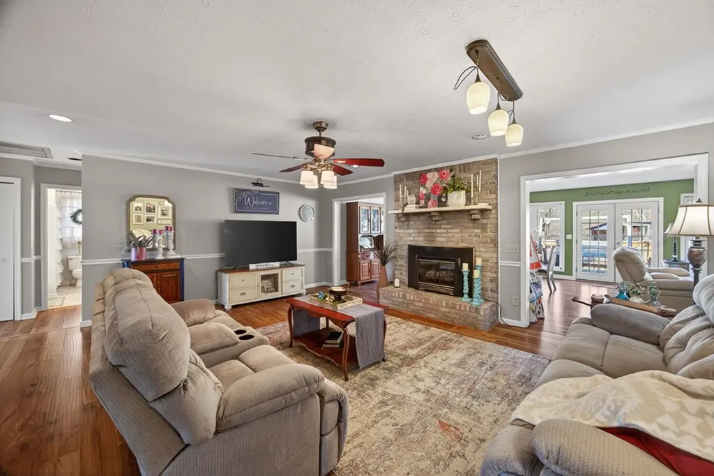 2895 Free State Road Gainesboro TN 38562