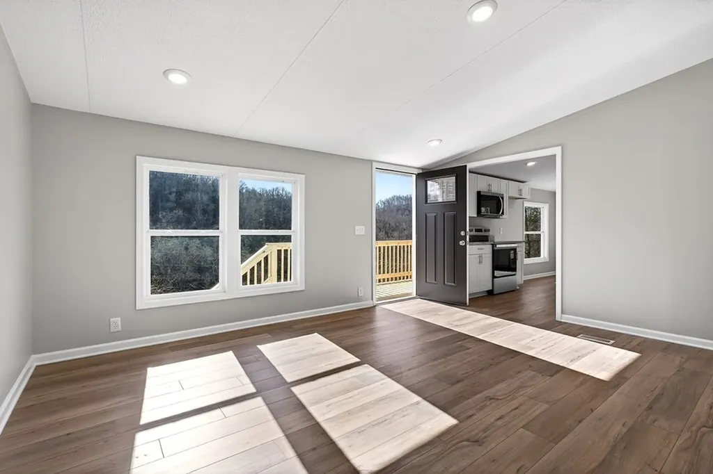 593 Cedar Bend Road Beersheba Springs TN 37018