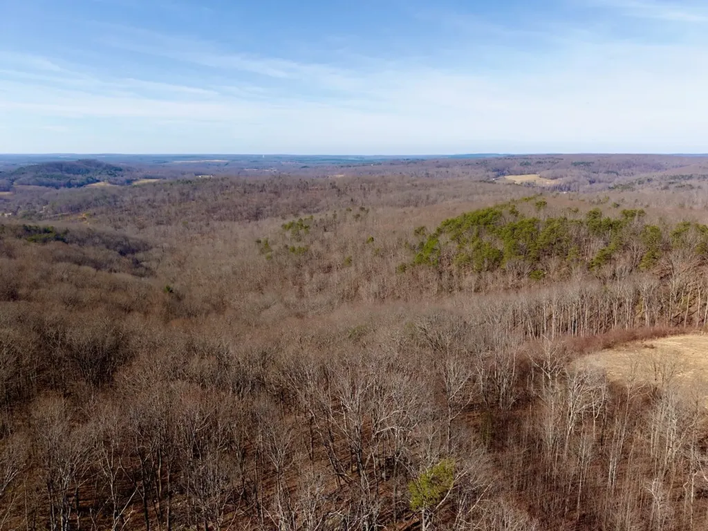 100AC Valley View Road Pikeville TN 37367