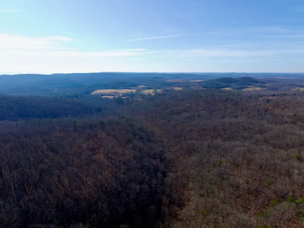 100AC Valley View Road Pikeville TN 37367