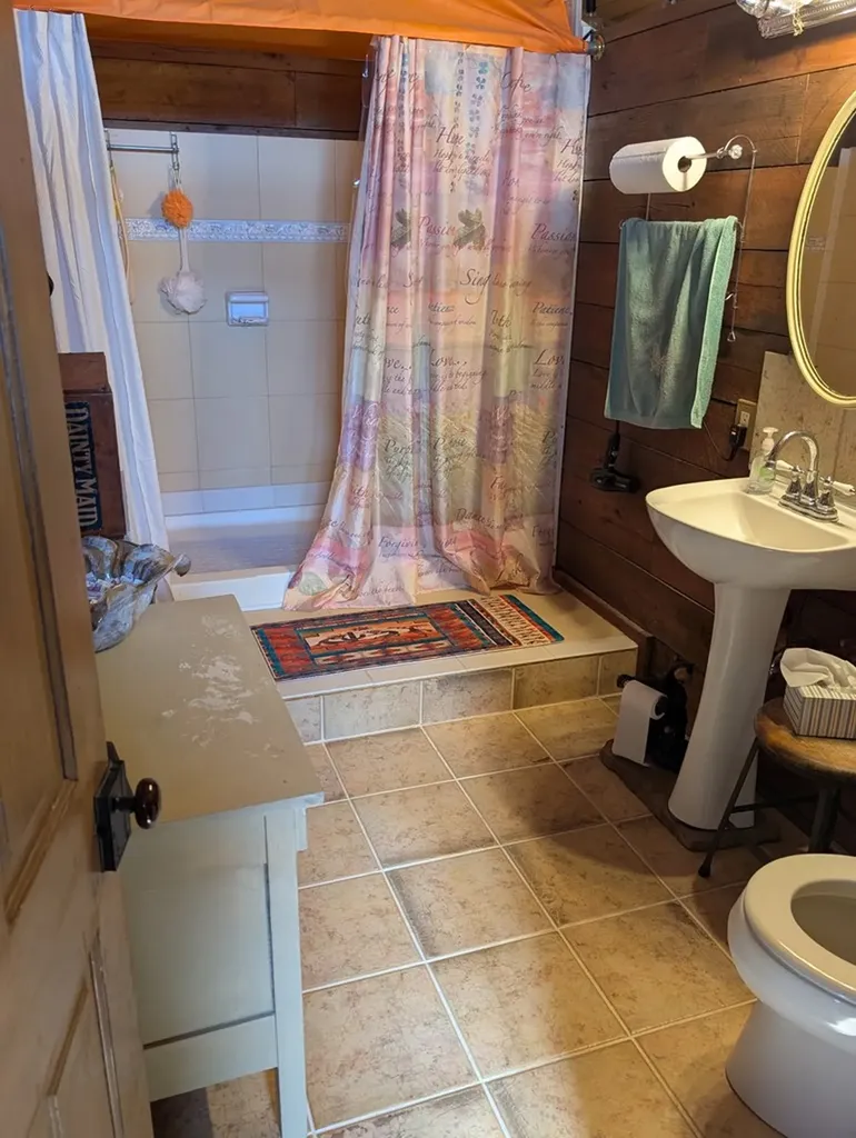29 Brady Lane Crossville TN 38555