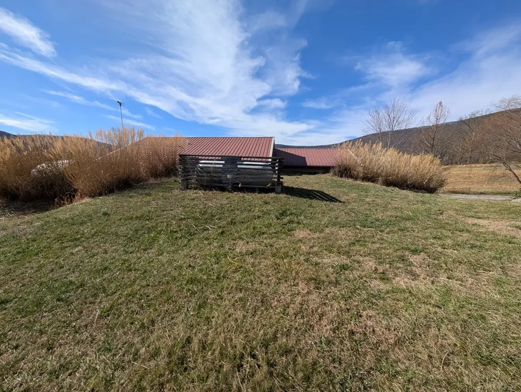 29 Brady Lane Crossville TN 38555