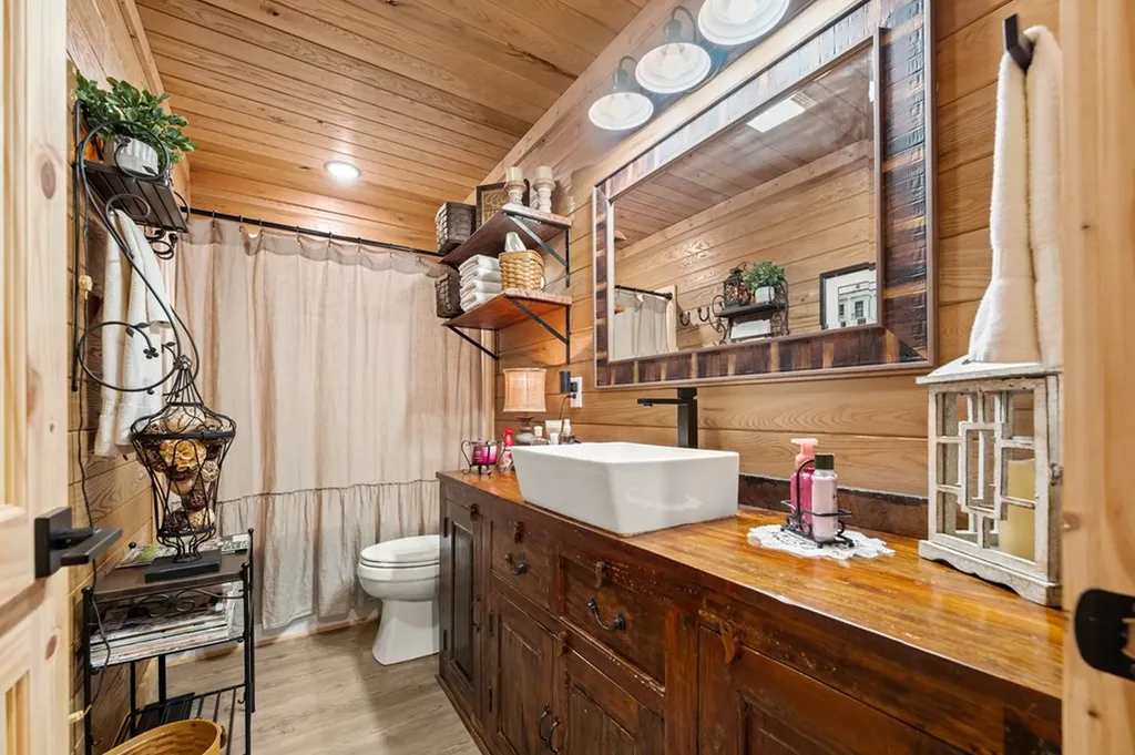 129 Long Branch Court Jamestown TN 38556