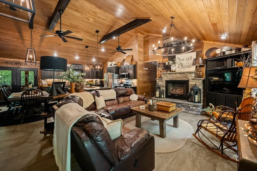 129 Long Branch Court Jamestown TN 38556