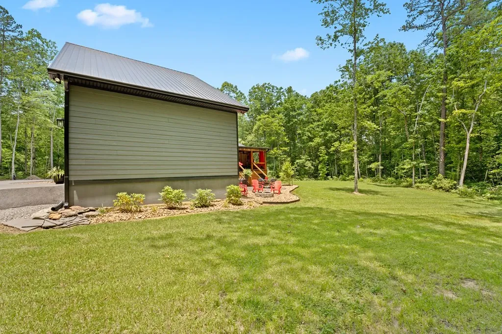 129 Long Branch Court Jamestown TN 38556