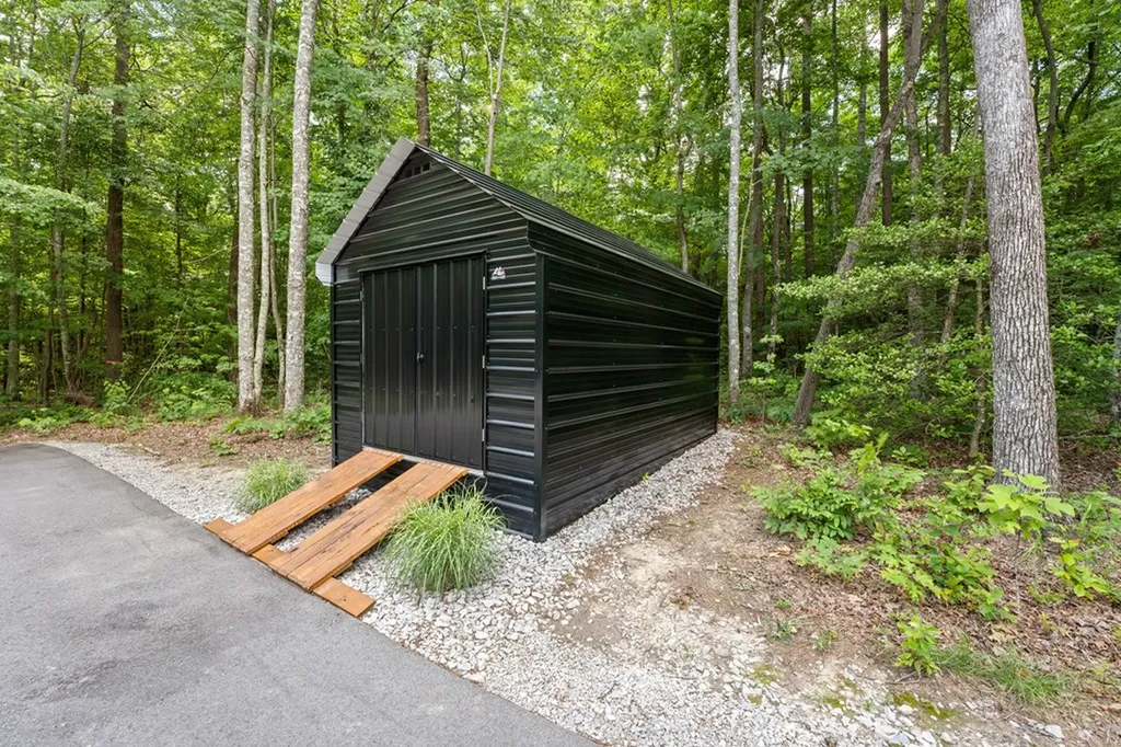 129 Long Branch Court Jamestown TN 38556