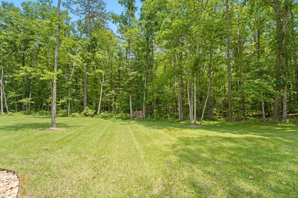 129 Long Branch Court Jamestown TN 38556