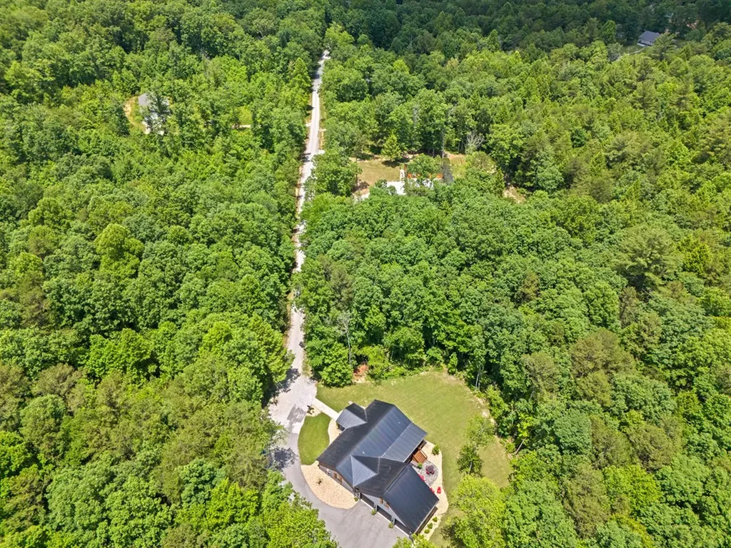 129 Long Branch Court Jamestown TN 38556