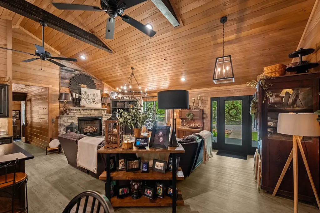 129 Long Branch Court Jamestown TN 38556