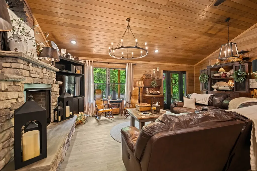 129 Long Branch Court Jamestown TN 38556