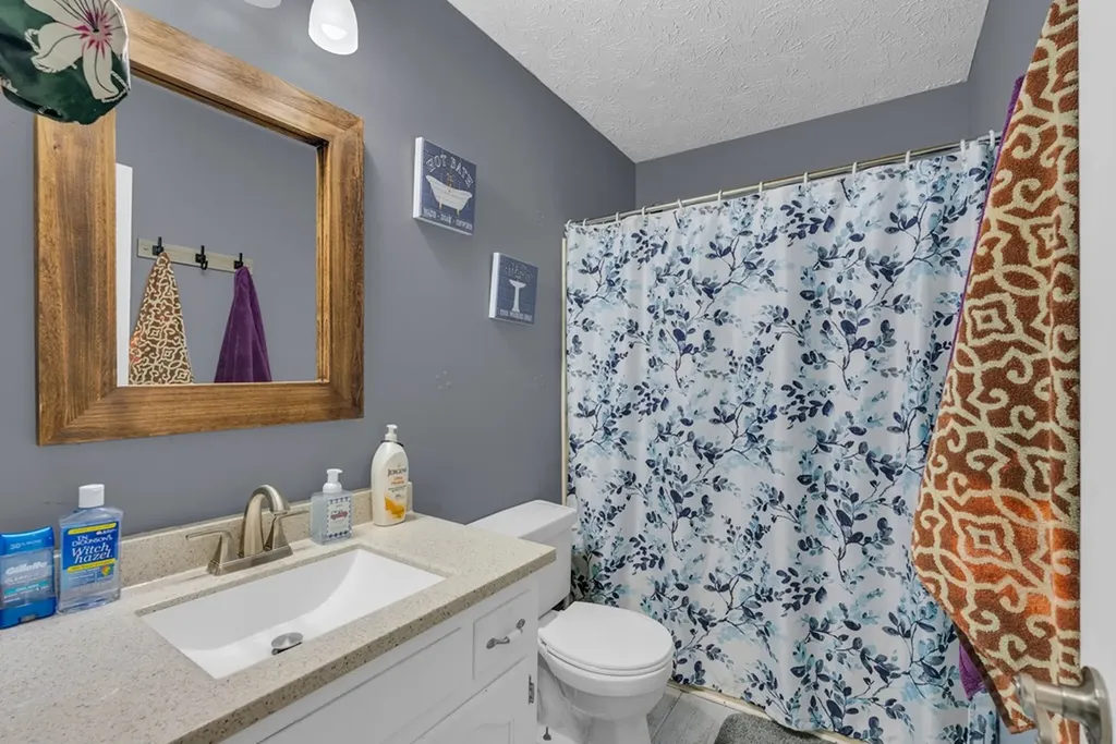 2707 Spruce Loop Crossville TN 38555