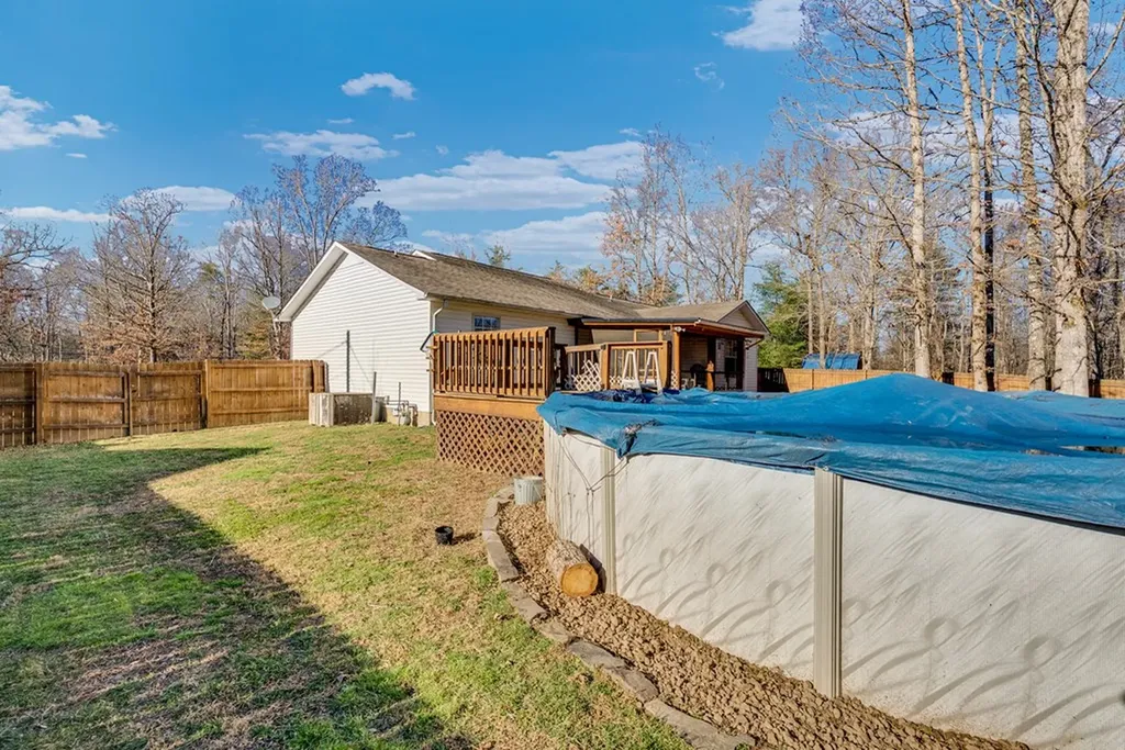 2707 Spruce Loop Crossville TN 38555