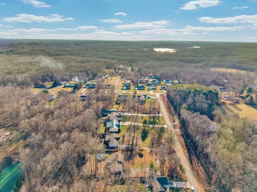 2707 Spruce Loop Crossville TN 38555