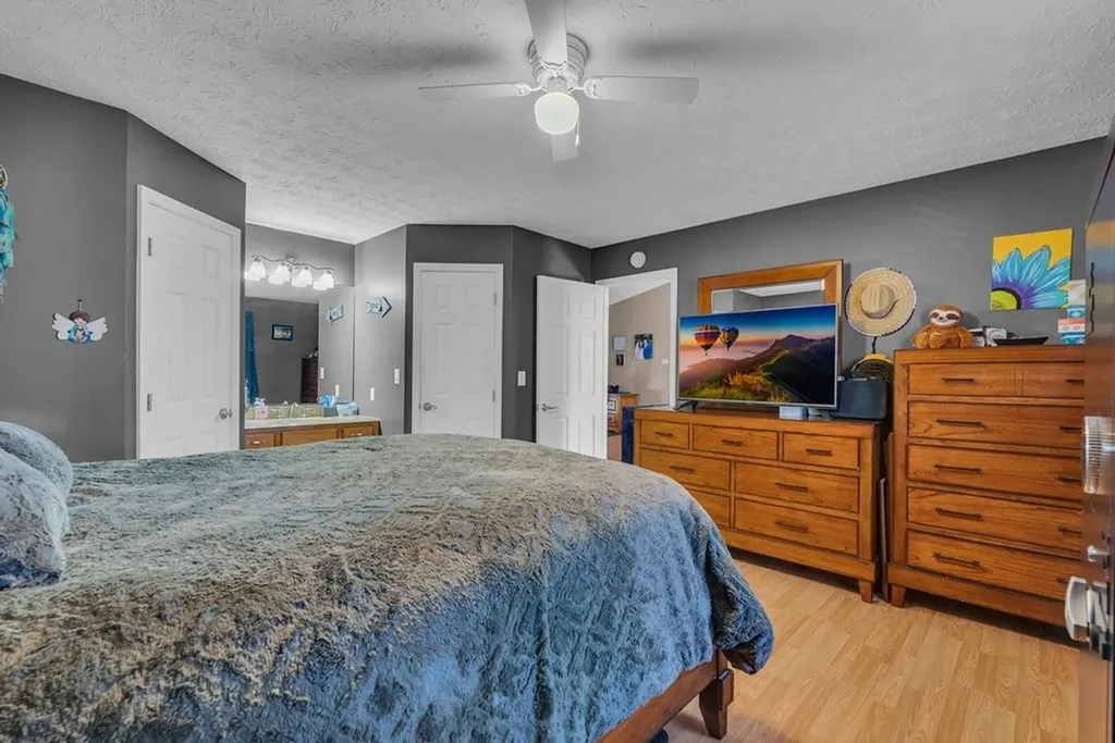 2707 Spruce Loop Crossville TN 38555