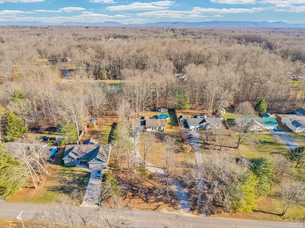 2707 Spruce Loop Crossville TN 38555